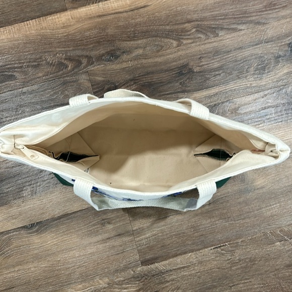 Colonial Williamsburg VA canvas Purple Iris Tote Bag with zipper closure &handle - Picture 6 of 12